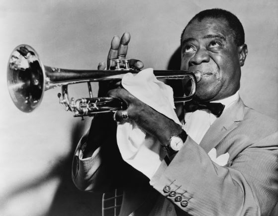 Cortázar e Satchmo, “enormissimo Cronopio”