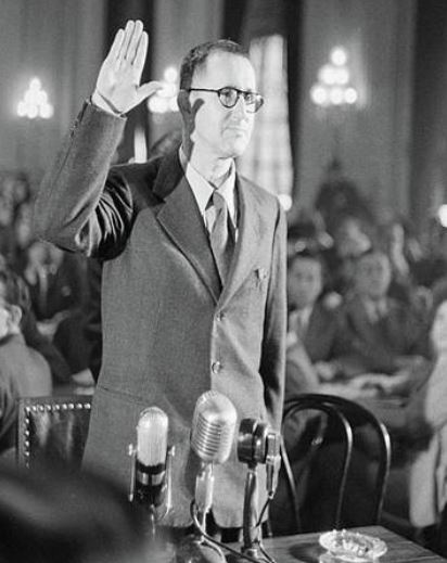 “Credo di esserne certo”: il povero B.B. davanti al Comitato per le Attività Antiamericane