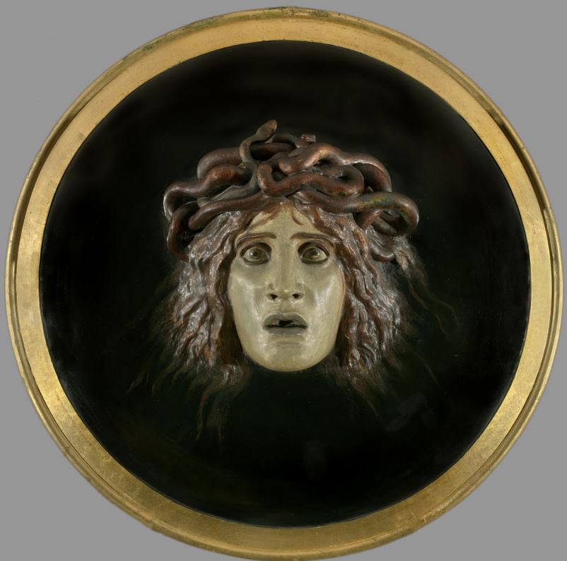 Le nuove Gorgoni (1): i “Pietrificatori”