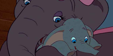 “Baby mine, don’t you cry”: la ninna nanna della Mamma in “Dumbo” di Walt Disney (video)